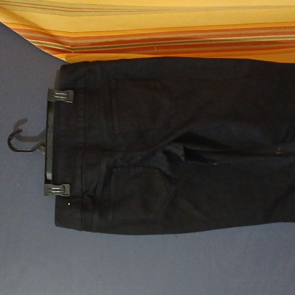 GUC Chico's perfect stretch soft jegging.0R pull on Black Denim jeans - Picture 3 of 6